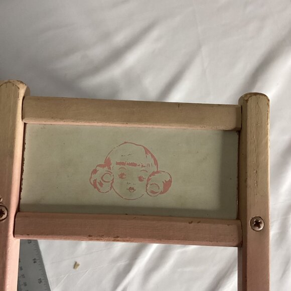 Vintage-style Ginny 8" Doll Bed – Likely 1980s–1990s – Pink & Cream - Picture 2 of 8